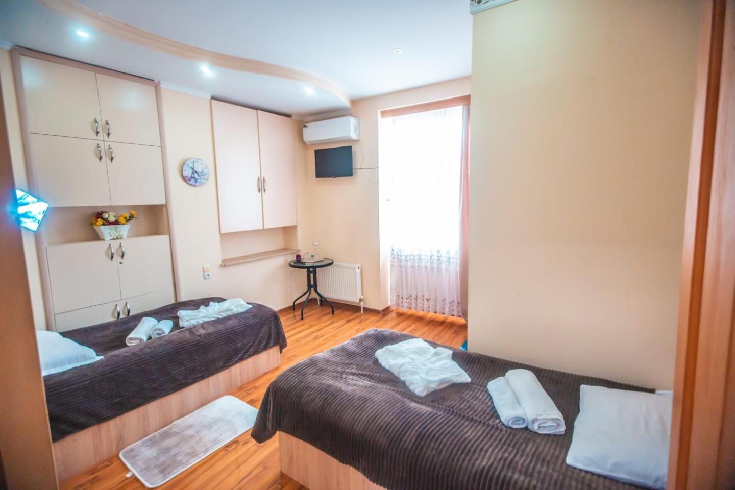 Hotel Caravan Palace คูทายสิ ภายนอก รูปภาพ